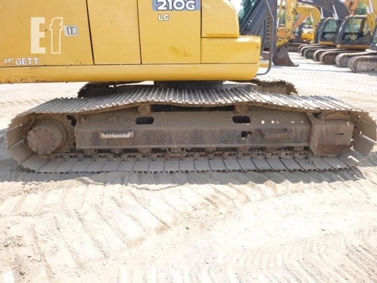 2017-deere-210g-lc-image-22