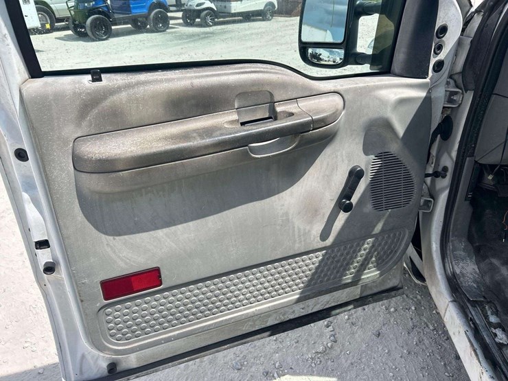 2003-ford-f250-image-12