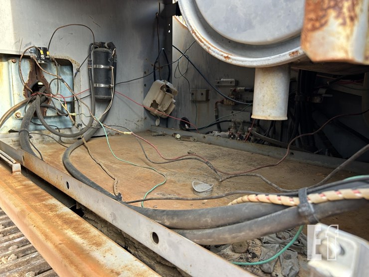 hitachi-ex310h-3c-image-18