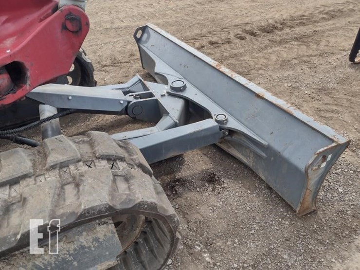 2022-takeuchi-tb290-image-22