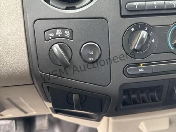 2009-ford-f350-image-22