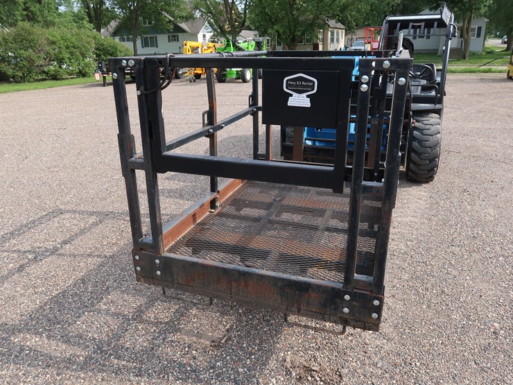 #190-•-titan-attachments-work-platform-image-2