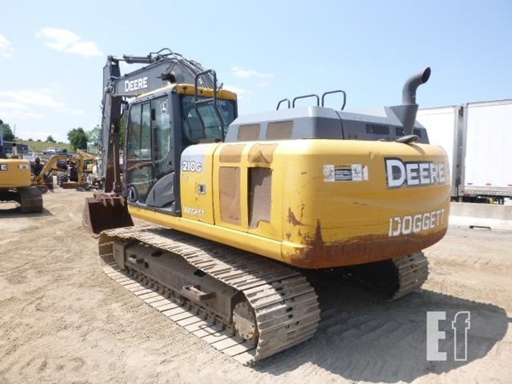 2017-deere-210g-lc-image-48