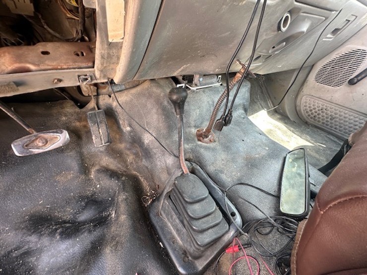 2003-ford-f450-image-45