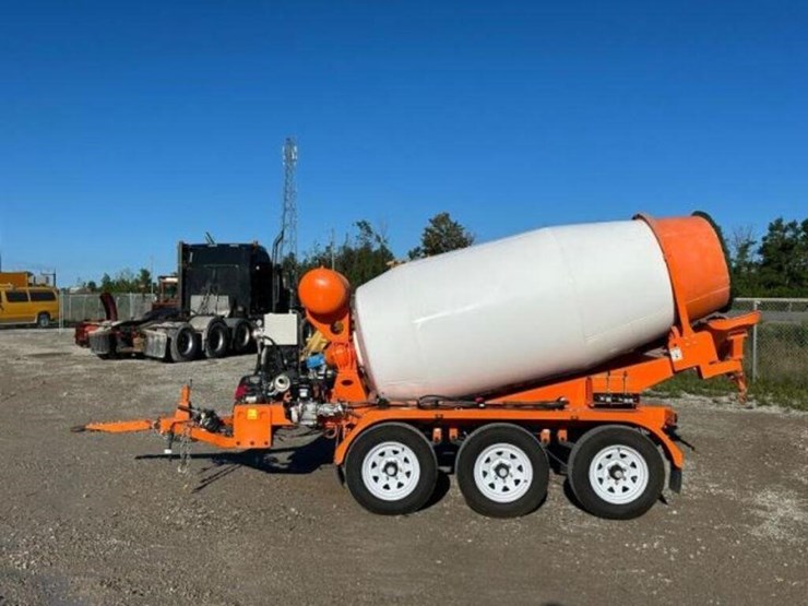 2024-2-cubic-meter-tow-behind-tri/a-concrete-mixer-image-5