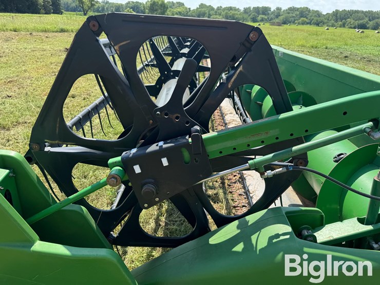 2009-john-deere-635f-image-17
