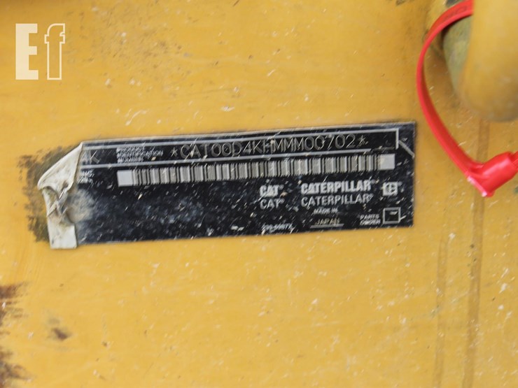 2011-caterpillar-d4k-xl-image-14