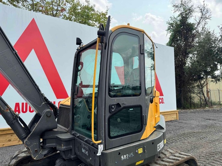 2018-volvo-ecr88d-image-28