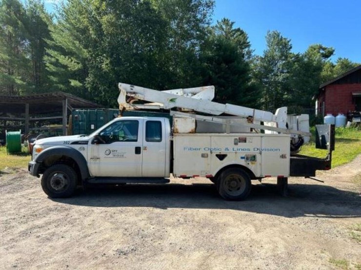 2011-ford-f550-xl-image-7