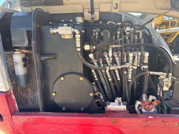 2019-takeuchi-tb230-image-17