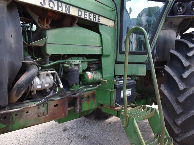 john-deere-4840-image-11