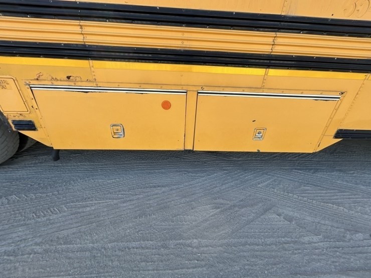 2004-blue-bird-school-bus-image-34