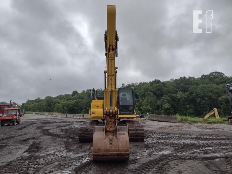2017-komatsu-pc240-lc-11-image-2