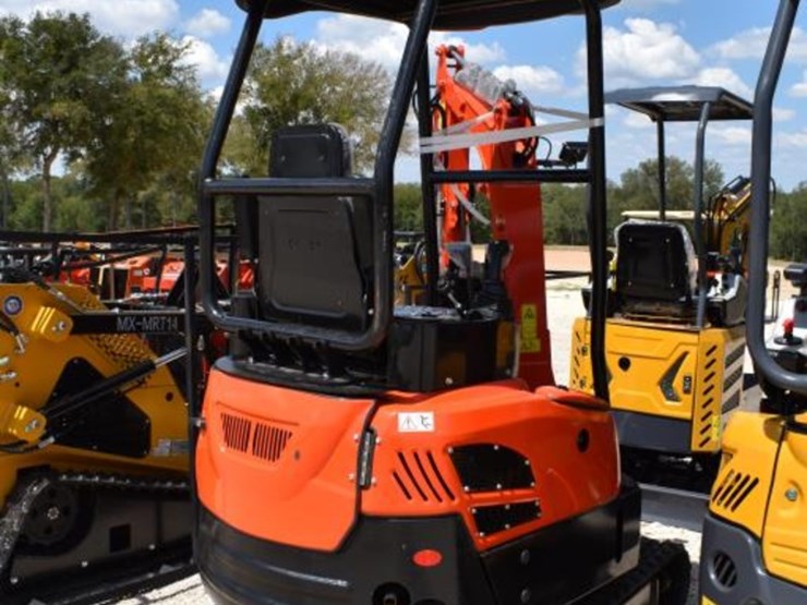 nt18k-mini-excavator-(kubota-diesel-engine)-(serial-#-nt18k2025j0626012)-(k-image-3