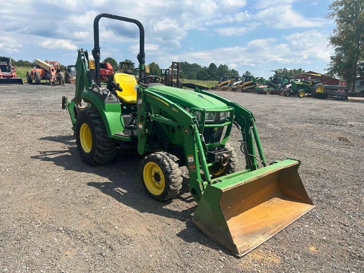 2021-john-deere-2032r-image-6
