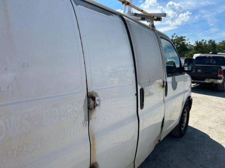 2007-chevrolet-express-2500-image-49