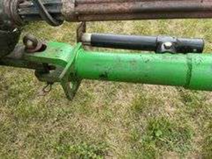 john-deere-220-image-9