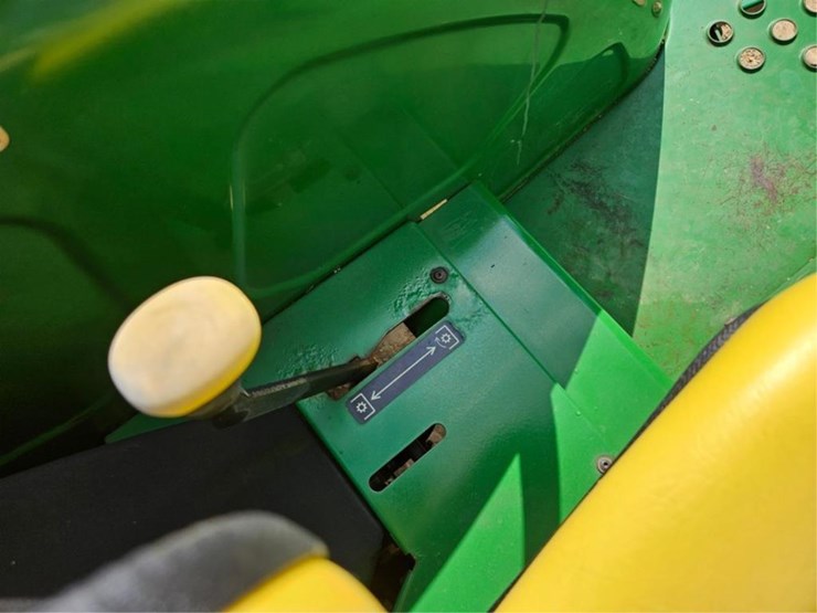 john-deere-5225-image-29