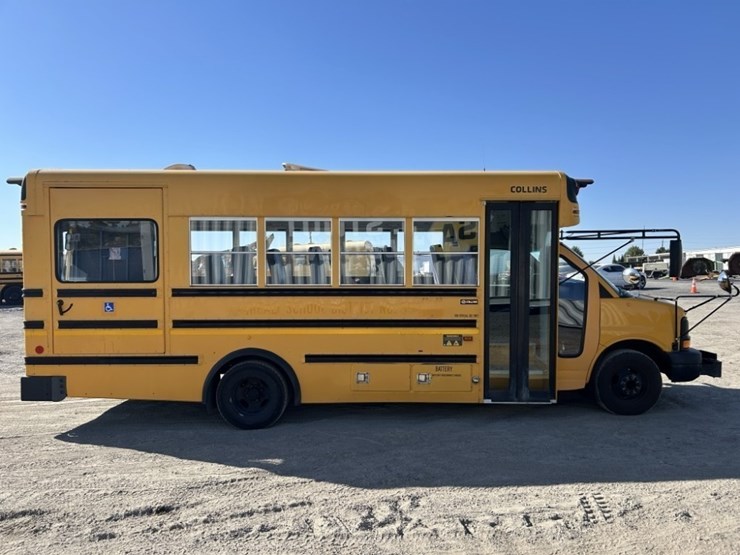 2008-chevrolet-express-school-bus-image-6