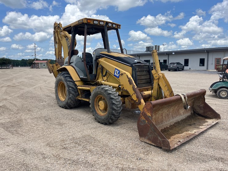 caterpillar-416d-image-1