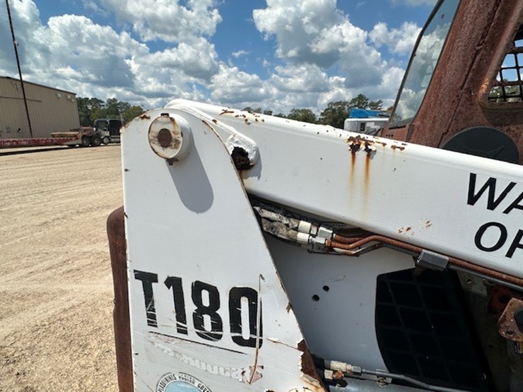 bobcat-t180-image-25