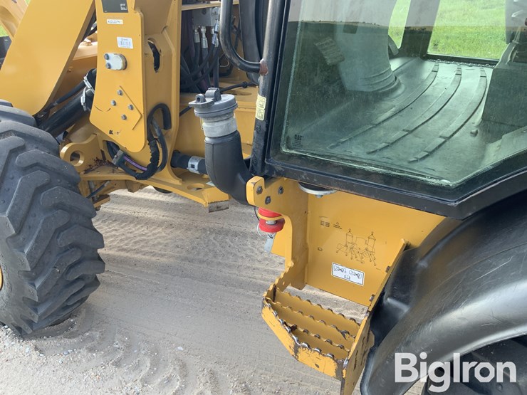 2019-caterpillar-906m-image-10