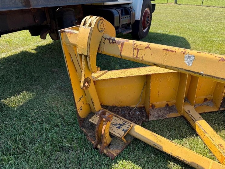 9'-fire-break-v-blade-for-dresser-dozer-image-4