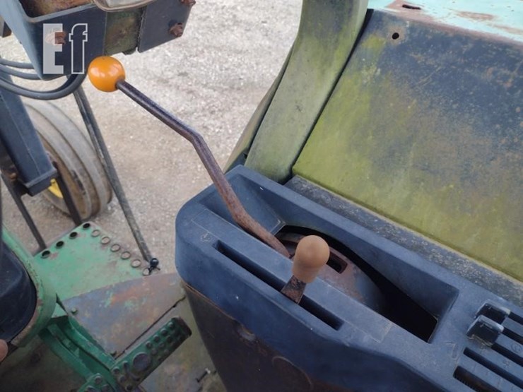 john-deere-4240-image-10