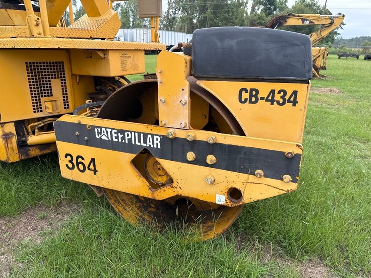 caterpillar-cb-434-image-9