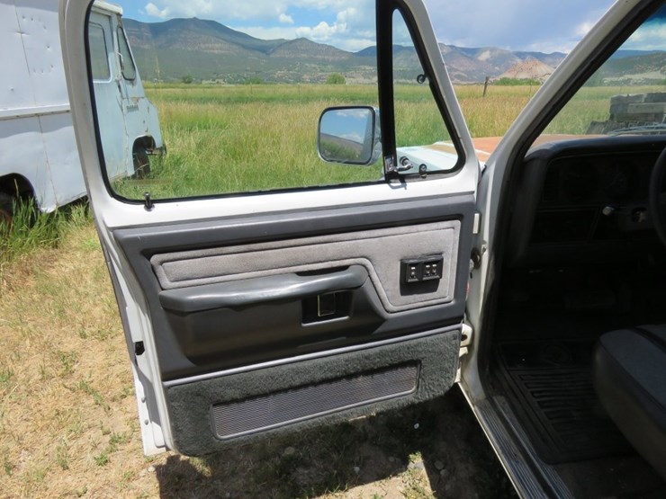 1990-dodge-ram-250-image-17