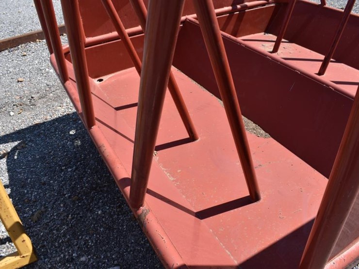 round-bale-hay-feeder-image-4