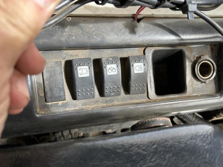 2012-link-belt-240-x2-image-35