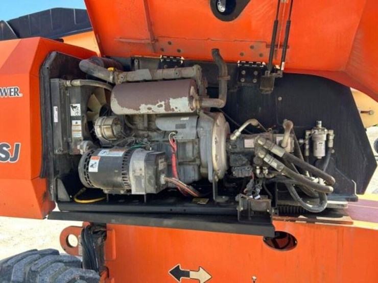 2013-jlg-660sj-image-17