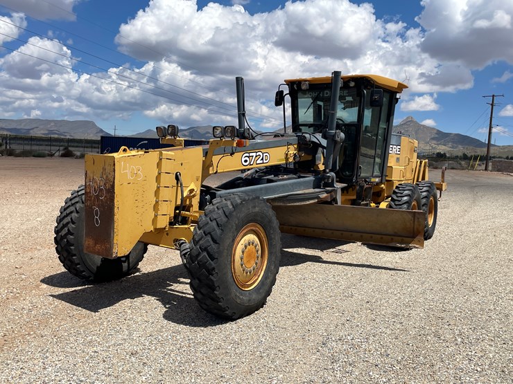 deere-672d-image-1