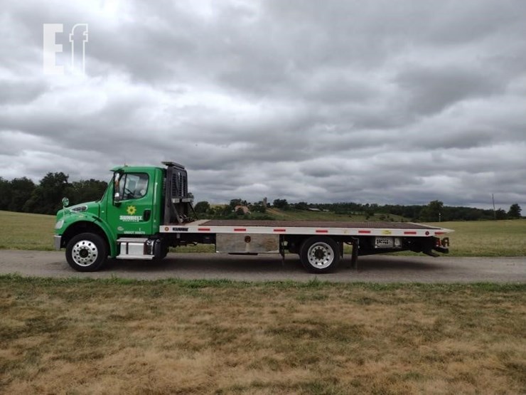 2019-18-freightliner-m2-106-rollback^title^-9506-image-1