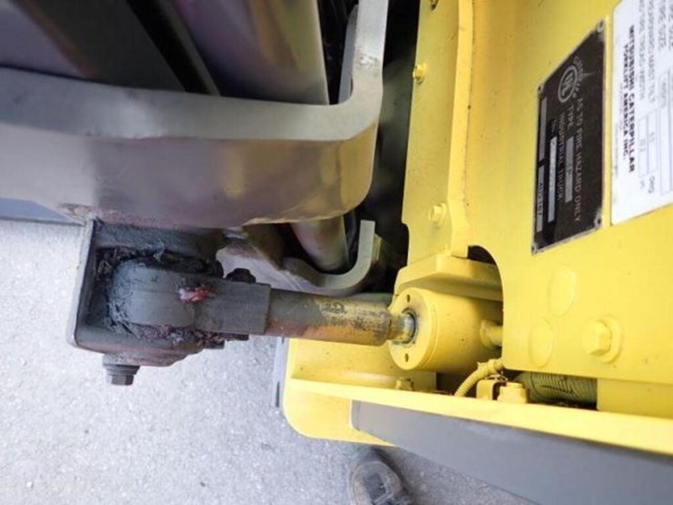 2017-caterpillar-2c3000-image-38