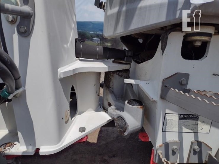2012-takeuchi-tw65-image-23