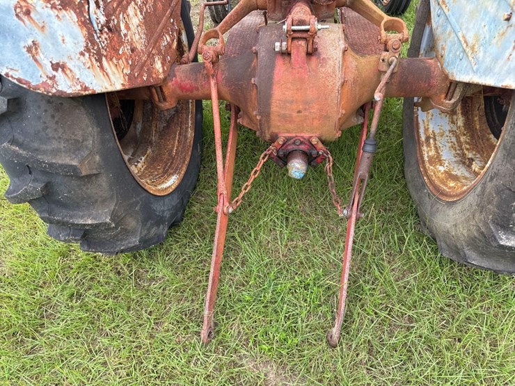 ford-8n-image-14