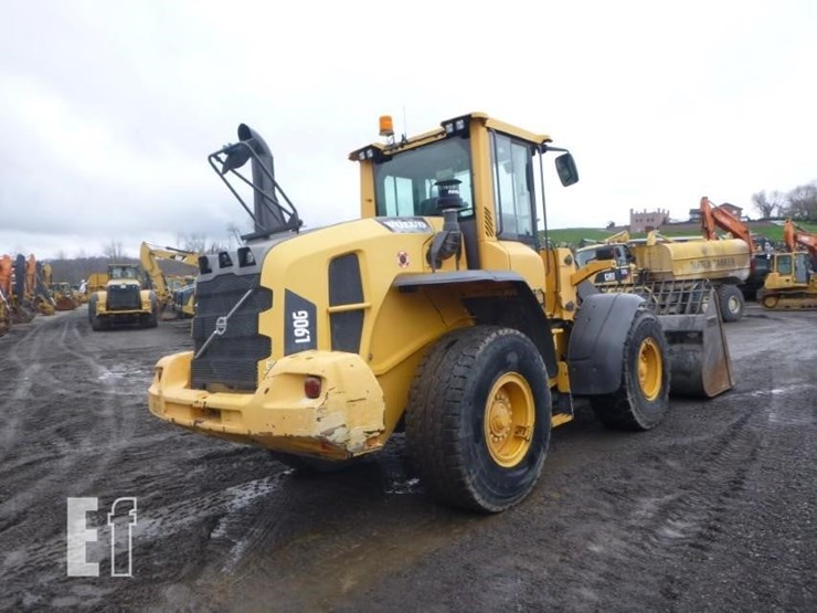 2014-volvo-l90g-image-35
