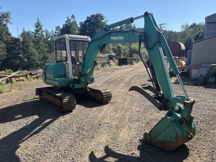 komatsu-pc45-image-4
