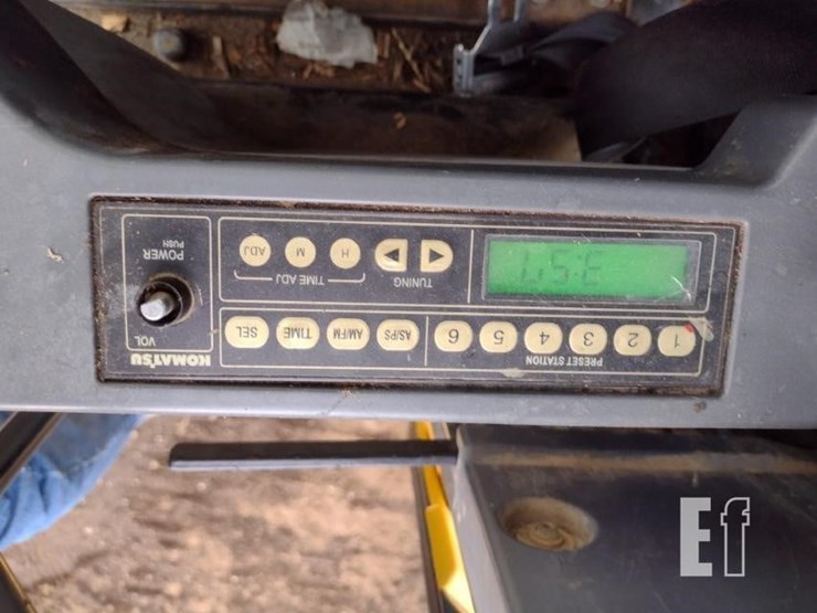 komatsu-pc220-lc-8-image-11