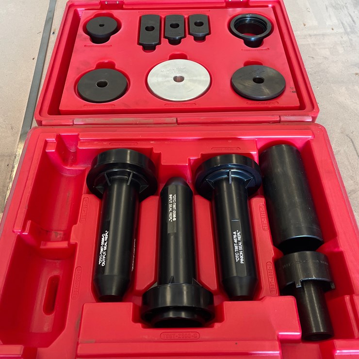 #25 • ROTUNDA FORD SERVICE ESSENTIAL KIT