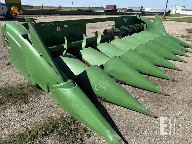2012-john-deere-608c-image-2