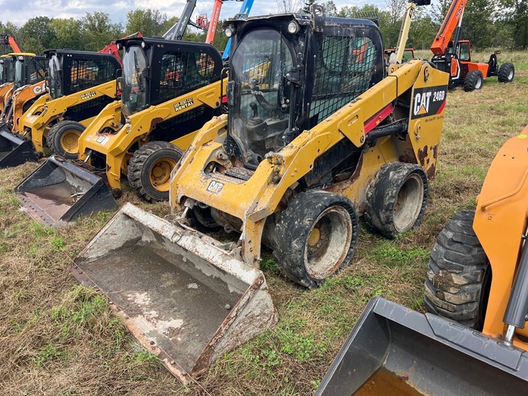 caterpillar-246d-image-1