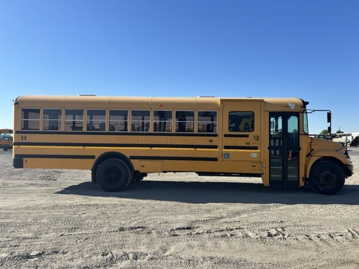 2013-ic-pb10500-school-bus-image-6