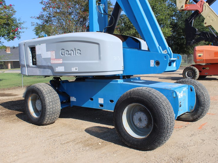 2012-genie-s85-image-3