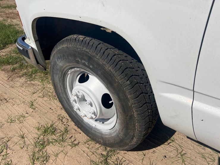 1994-gmc-sierra-3500-image-21