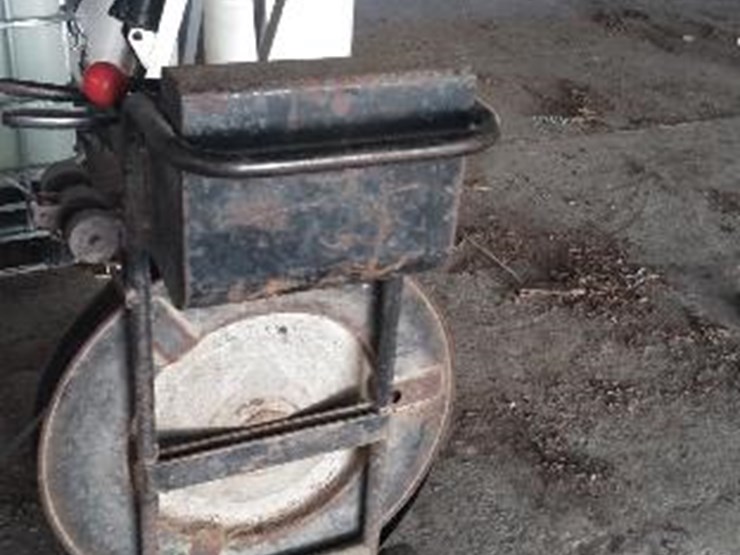#174-•-banding-carts-&-tools*-image-1