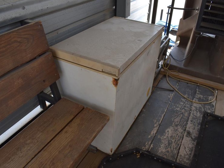 2012-16'-cooling-trailer-w/-generator,-port-a-cool-and-freezer-(vin-#-5vnbu-image-6