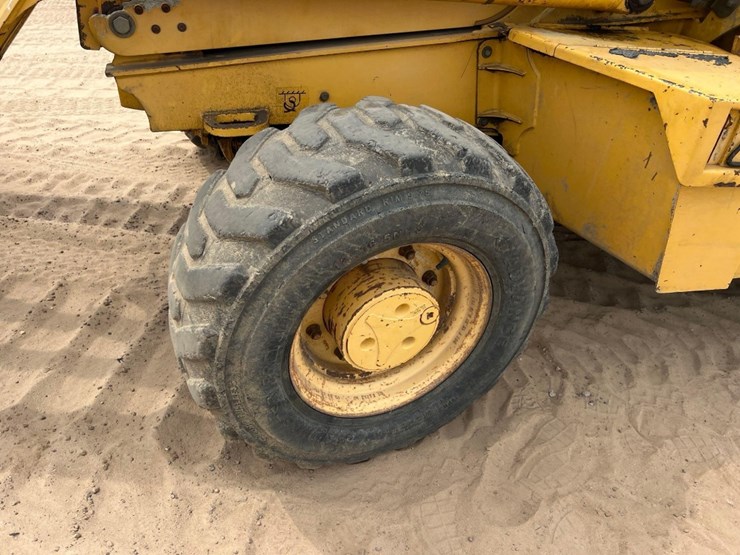 2002-deere-310g-image-9